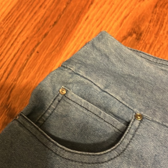 NWT LG 12-14,TIME & TRU MID RISE CAPRIS & NWOT 12-14 JEGGINGS - Picture 9 of 11